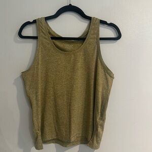 Athleta workout tank.